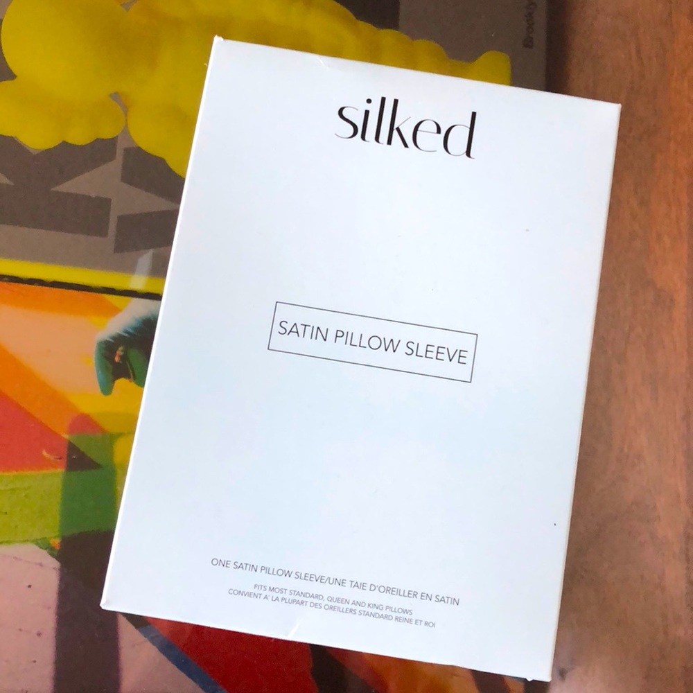 Silked Satin Pillow Sleeve